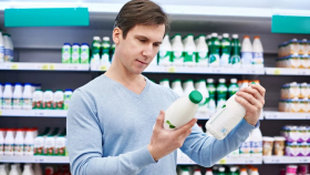 Российские торговые сети избавятся от просроченной молочки